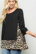 Load image into Gallery viewer, 3/4 Sleeve Leopard and Black Tunic Top