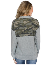Load image into Gallery viewer, 1/4 Zip Camo Block Top