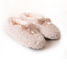 Load image into Gallery viewer, Metallic Snowflake Slippers