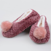 Load image into Gallery viewer, Pom Pom Slipper