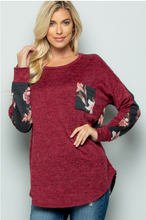 Load image into Gallery viewer, Burgundy Floral Contrast Top