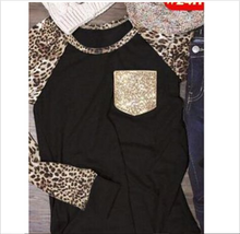 Load image into Gallery viewer, Leopard Pocket Sequins T-shirt